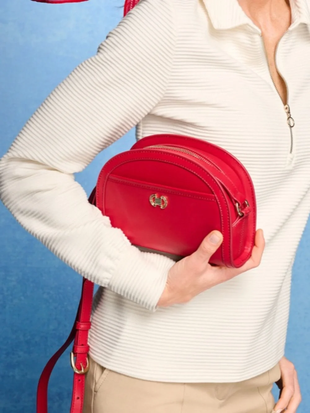 NWOT Talbots Rory Nappa Leather Moon Crossbody Bag - Picture 3 of 3